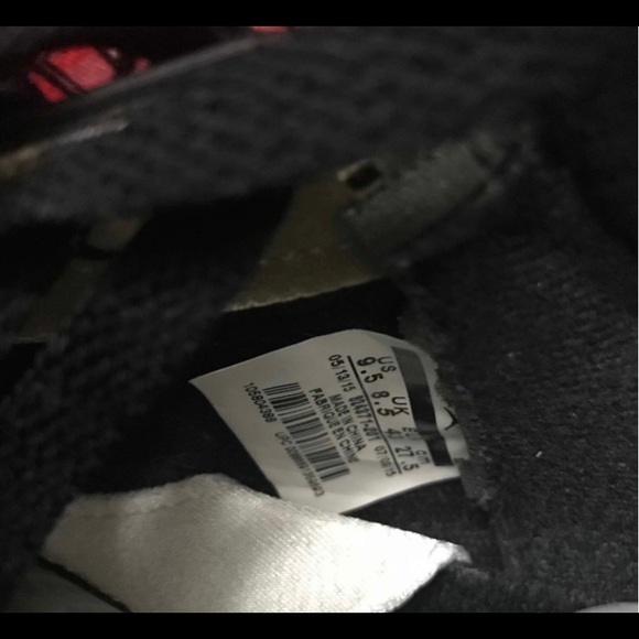 Supreme x Air Jordan 5 RETRO ‘Desert Camo’ - Picture 6 of 7